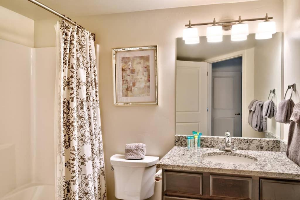6H Spacious Redcliff Condo, Pool & Hot Tub 摩押 外观 照片